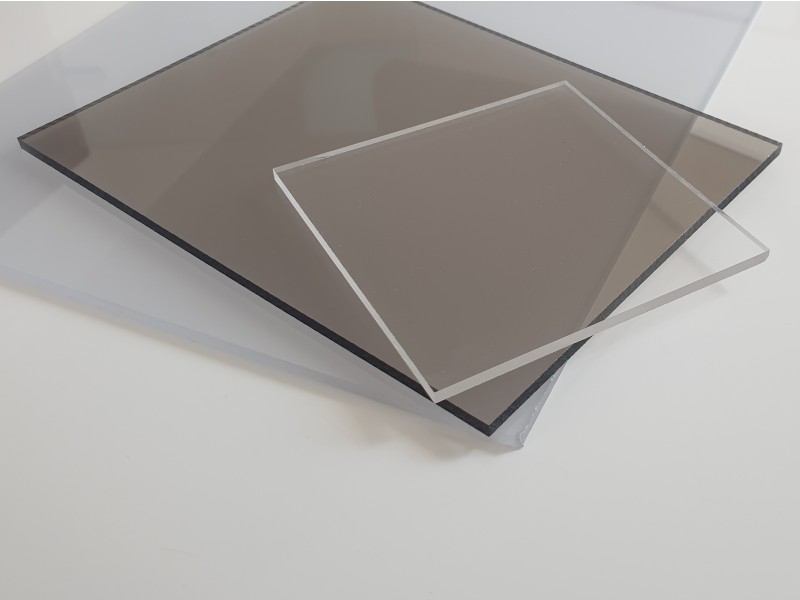 Solid polycarbonate sheets-clear