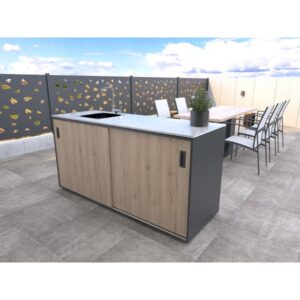 Outdoor kitchen – Sink unit, wood décor – rustic oak